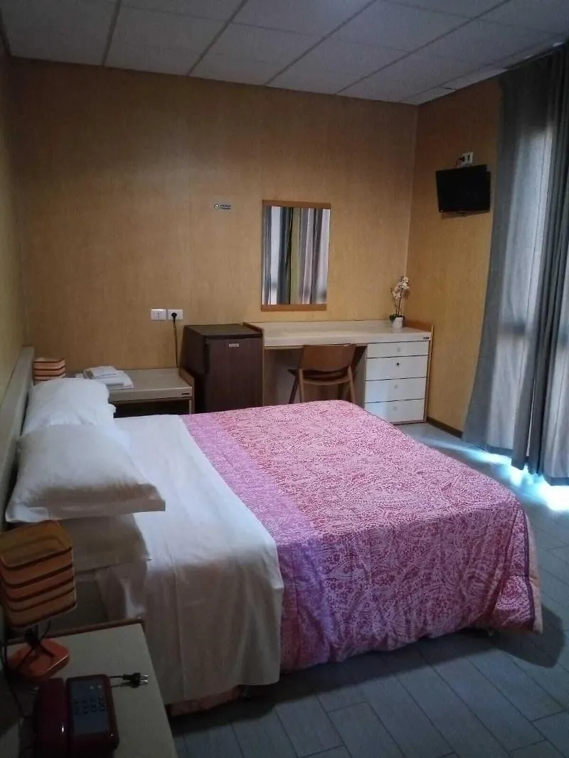 hotel socrate Lavena Ponte Tresa