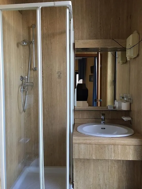 hotel socrate Lavena Ponte Tresa Italia