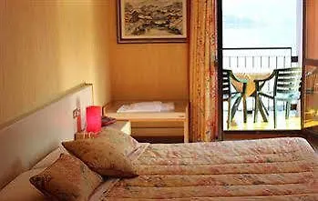 Hotel Socrate Lavena Ponte Tresa 3*,